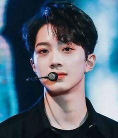 娛樂吃瓜君賴冠霖,娛樂吃瓜界的“瓜王”崛起之路