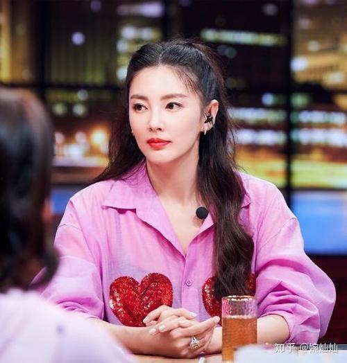 張奕娛樂圈吃瓜是真的嗎,真相還是謠言？