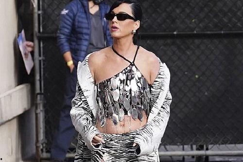 娛樂(lè)圈吃瓜爆料黑皮,揭秘明星背后的秘密