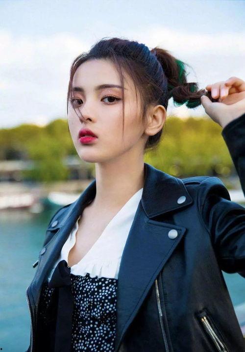 愛(ài)豆吃瓜娛樂(lè)醬周深,從音樂(lè)才子到吃瓜達(dá)人，揭秘愛(ài)豆背后的趣味生活