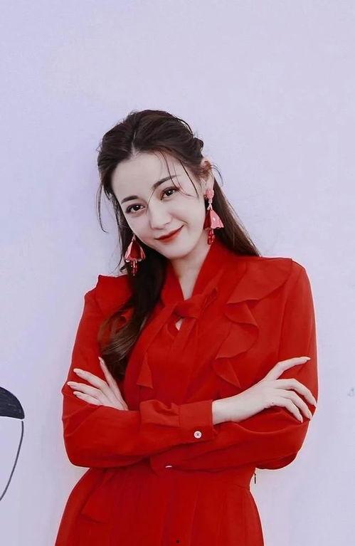 娛樂吃瓜君迪麗熱巴,娛樂圈的瓜王，揭秘明星背后的故事