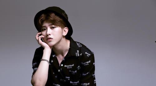 娛樂吃瓜八卦蔡徐坤是誰,娛樂界新晉流量小生，吃瓜群眾熱議焦點(diǎn)