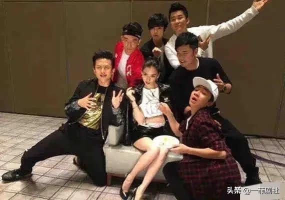 最近娛樂圈吃瓜爆料,明星戀情、丑聞大揭秘！