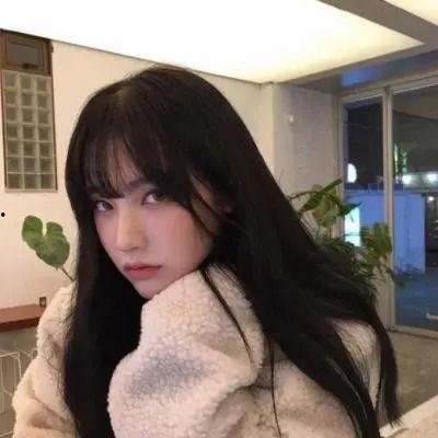 娛樂吃瓜醬頭像女生圖片,揭秘網(wǎng)紅頭像背后的時(shí)尚魅力