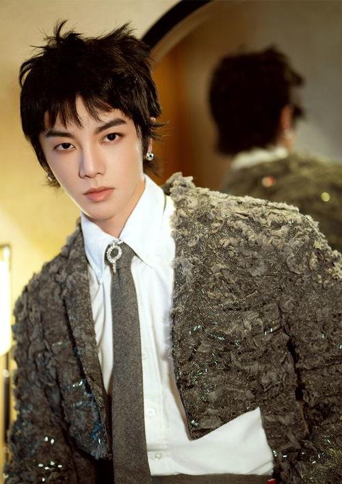 華晨宇吃瓜娛樂(lè)圈,吃瓜成癮揭秘幕后故事