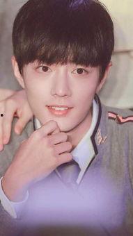 肖戰(zhàn)八卦娛樂吃瓜,揭秘明星幕后生活，吃瓜群眾狂歡時刻