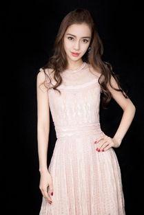 娛樂(lè)圈吃瓜楊穎是誰(shuí)啊,揭秘楊穎的明星之路