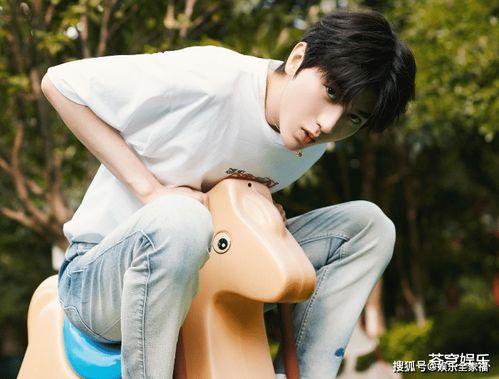 蔡徐坤娛樂吃瓜圖片大全,盤點那些搞笑又溫馨的瞬間