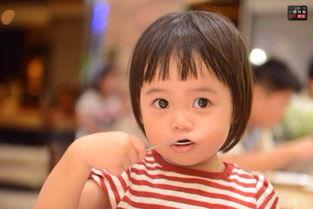 娛樂(lè)吃瓜醬女兒懂事,懂事背后的溫馨故事