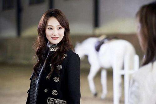 歐美娛樂(lè)圈吃瓜姿勢(shì),揭秘明星們的“吃瓜”日常