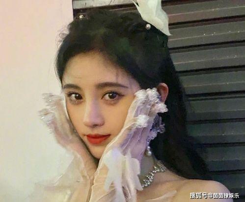 娛樂吃瓜女星發(fā)飆,吃瓜女星發(fā)飆瞬間，揭秘幕后真相