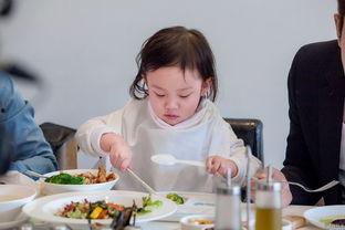 娛樂(lè)吃瓜李小露是誰(shuí),李小露的真實(shí)身份大起底