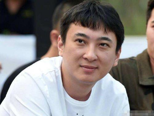 娛樂(lè)圈吃瓜四人組,揭秘明星幕后故事